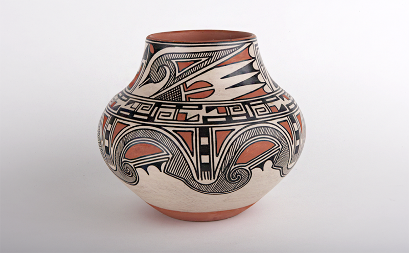 New Ground: The Southwest of Maria Martinez and Laura Gilpin